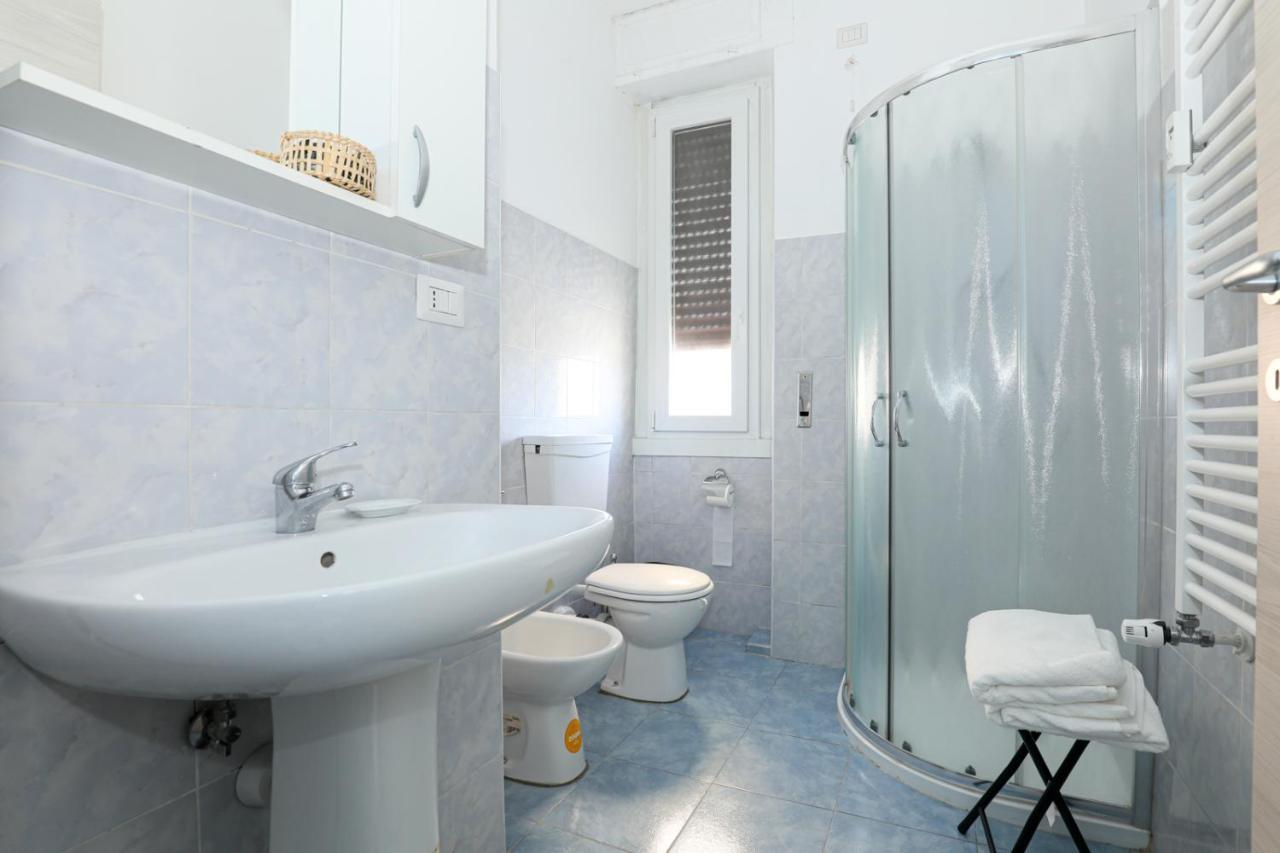Affittacamere "San Martino Rooms" Genua Buitenkant foto