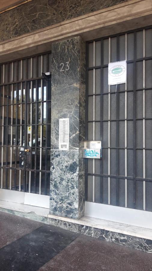 Affittacamere "San Martino Rooms" Genua Buitenkant foto