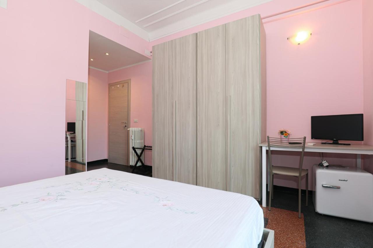 Affittacamere "San Martino Rooms" Genua Buitenkant foto