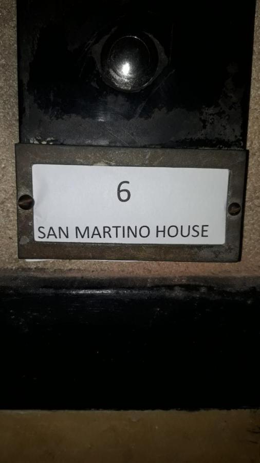 Affittacamere "San Martino Rooms" Genua Buitenkant foto